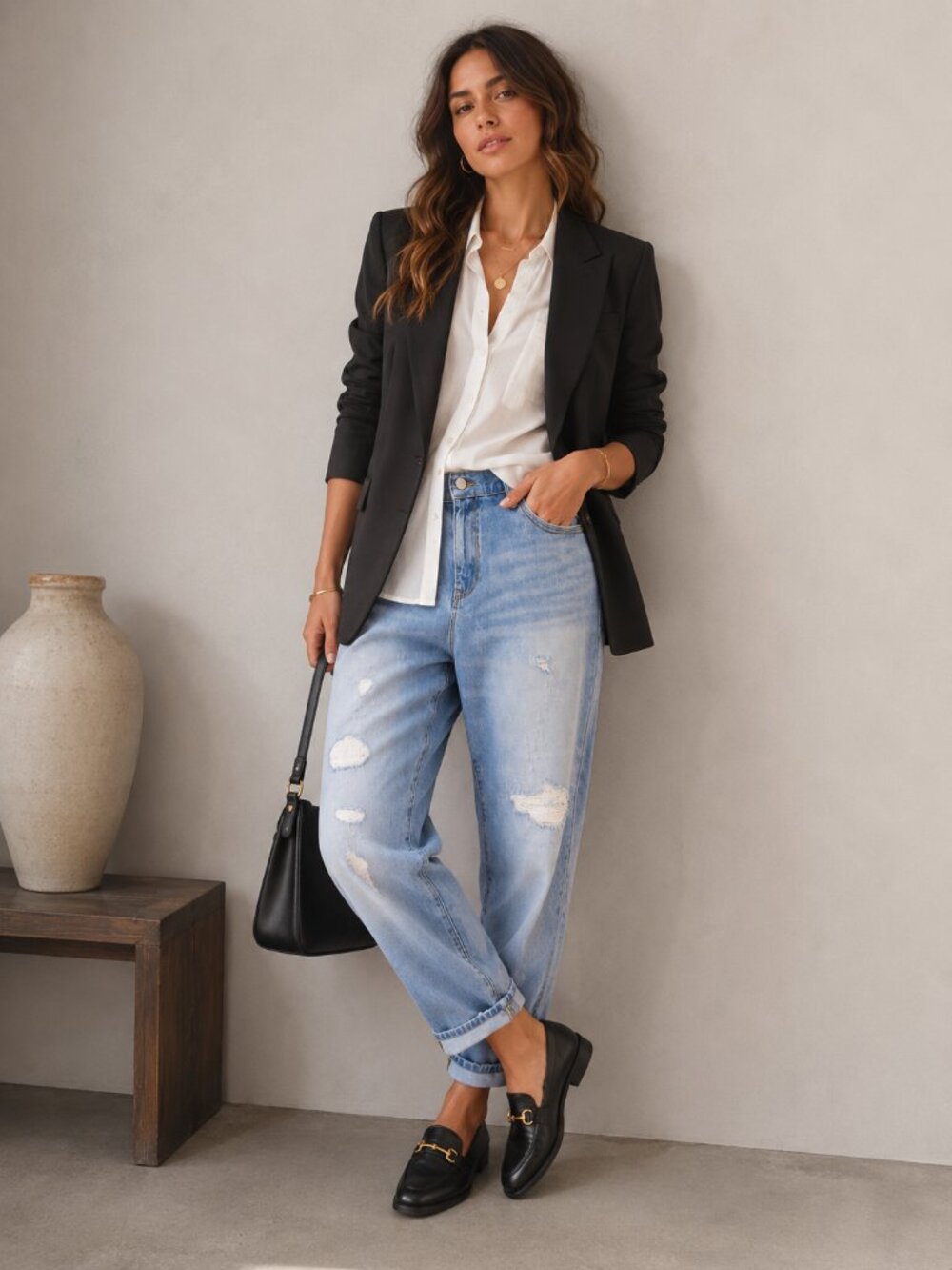 Light Wash Women’s Boyfriend Jeans - Casual Distressed Denim